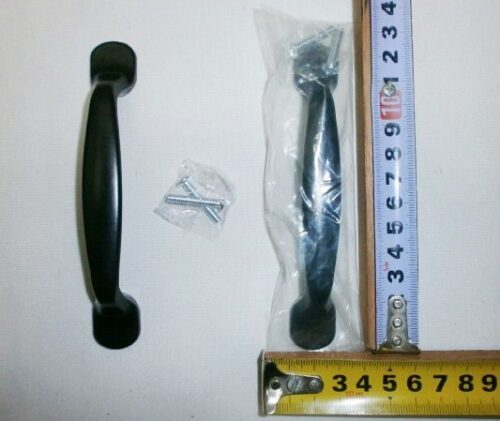MANIJA METALICA PARA MUEBLES 13 CM NEGRA