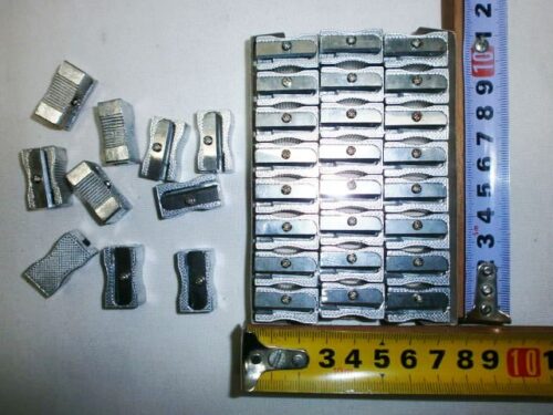 SACAPUNTAS METAL CAJA X 24 UNIDADES