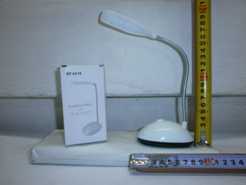 VELADOR FLEXIBLE A PILA  4 LEDS