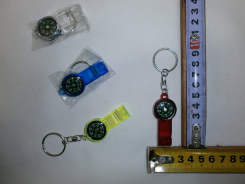 SILBATO CON BRUJULA Y LLAVERO